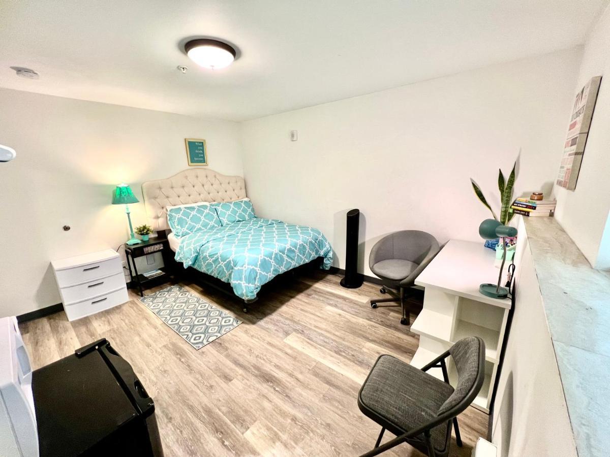 Private Room With Shared Bathroom On The 1St Floor 10 Minutes Walk To University Of Washington سياتل المظهر الخارجي الصورة