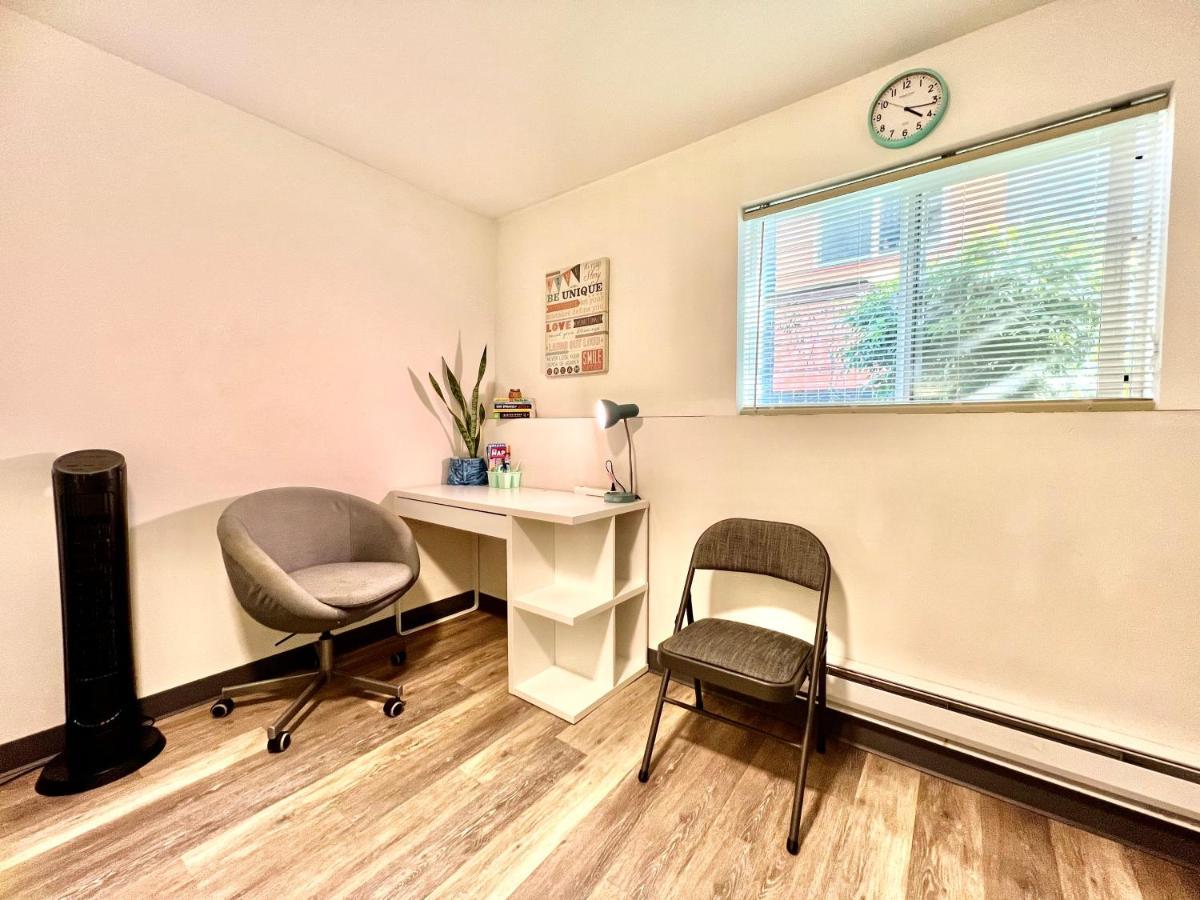 Private Room With Shared Bathroom On The 1St Floor 10 Minutes Walk To University Of Washington سياتل المظهر الخارجي الصورة
