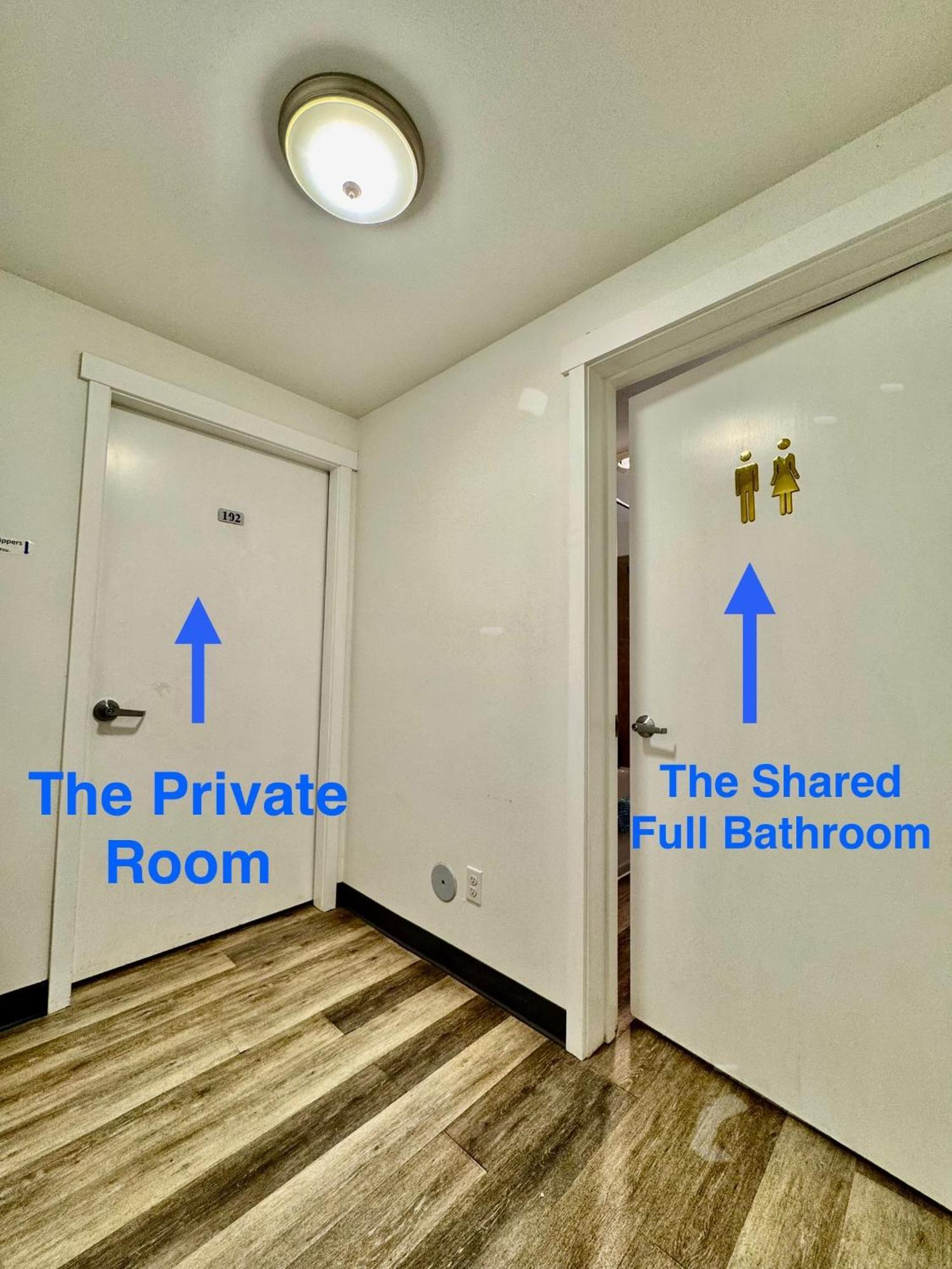 Private Room With Shared Bathroom On The 1St Floor 10 Minutes Walk To University Of Washington سياتل المظهر الخارجي الصورة